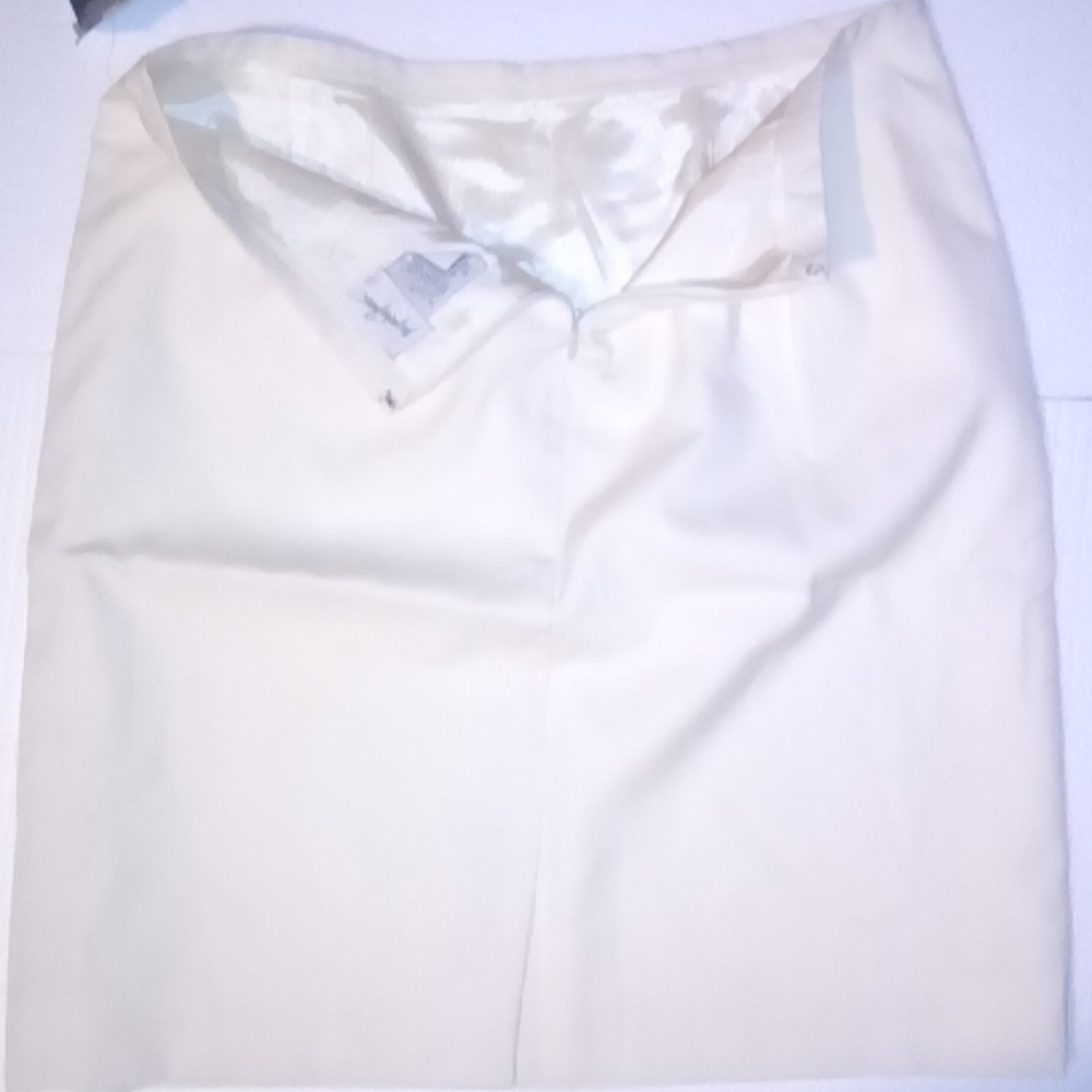 Skirt - Picture 4 of 5